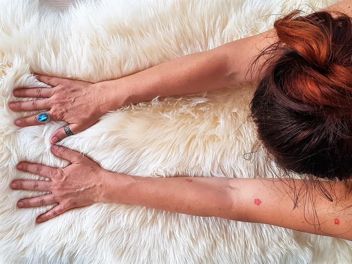 Tantra Yoga: Warum er mit modernem Yoga oft nur noch den Namen gemeinsam hat